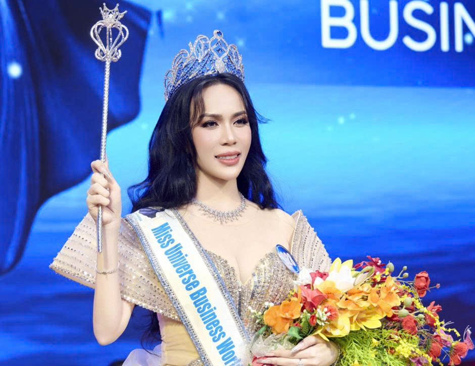Ngắm nhìn vẻ đẹp cuốn hút của Tân Hoa hậu Doanh nhân Hoàn vũ Thế giới 2025 – Nomi Thảo Nguyễn