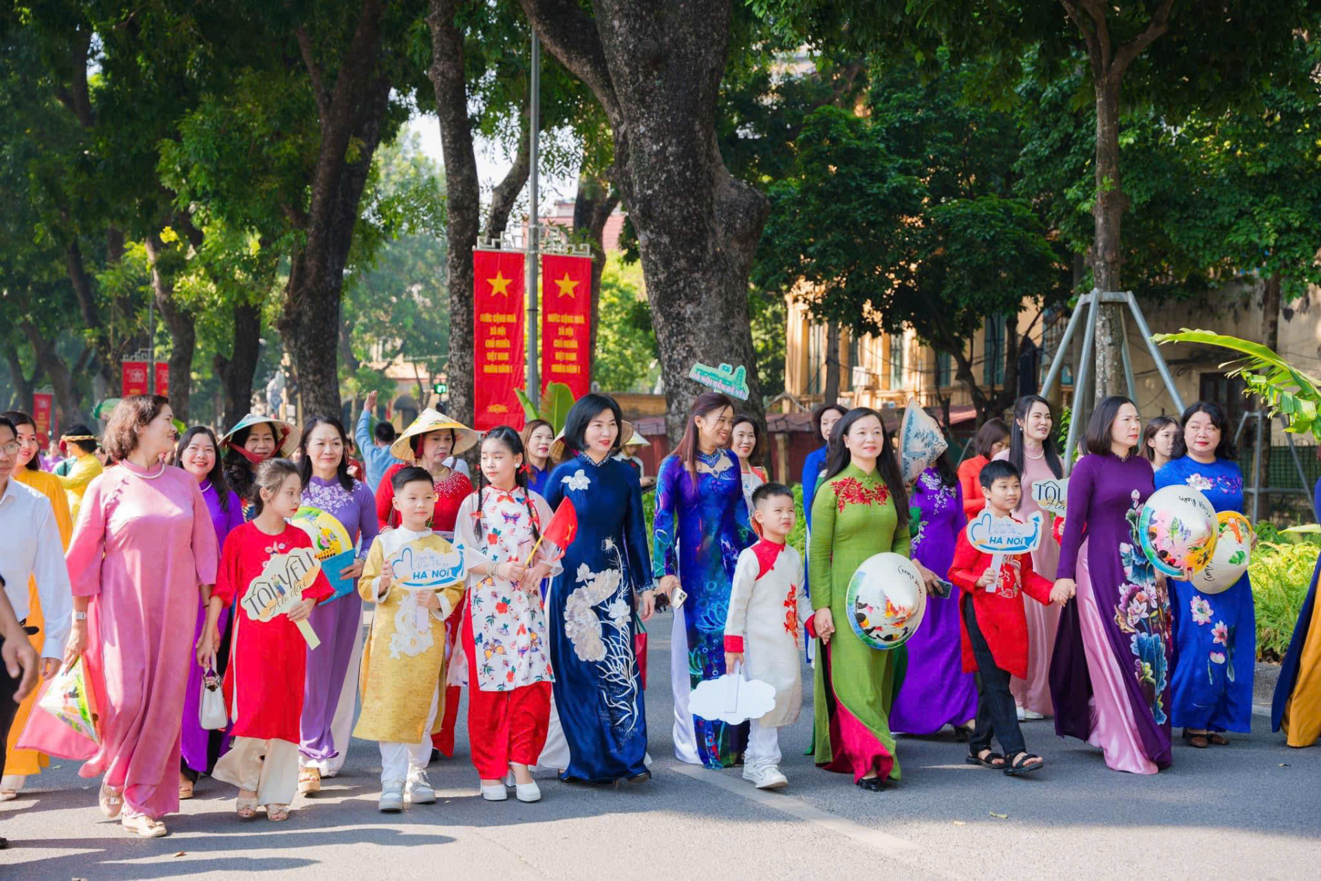 Lao động Nghệ thuật là cách chúng ta nói về cuộc sống của chính mình, sản phẩm nghệ thuật chính là câu trả lời bạn đã cống hiến và đam mê tới đâu.