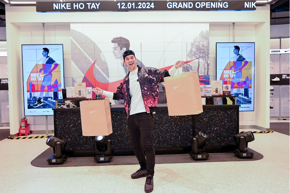 “Bắt gặp” loạt sao tại Nike Hồ Tây, hòa cùng tinh thần thể thao trong ngày khai trương